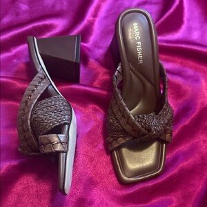 Marc Fisher Brown Woven Women's Sandals size 6 like new